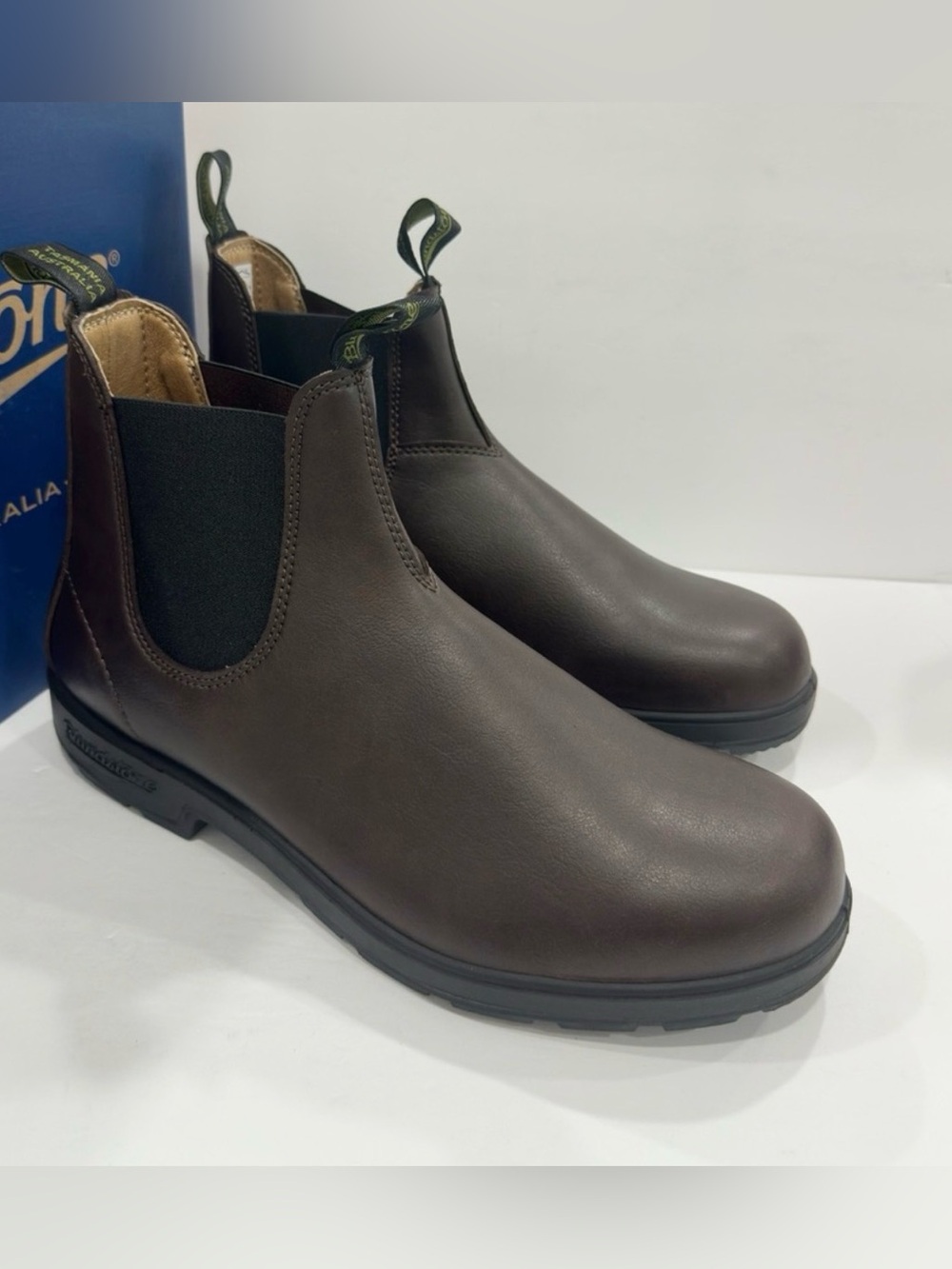 Blundstone 2116 Men’s Vegan Chelsea Ankle Boots